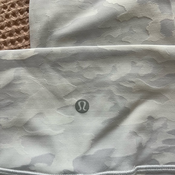 lululemon wunder under legging 25 inch white camo - Picture 2 of 3
